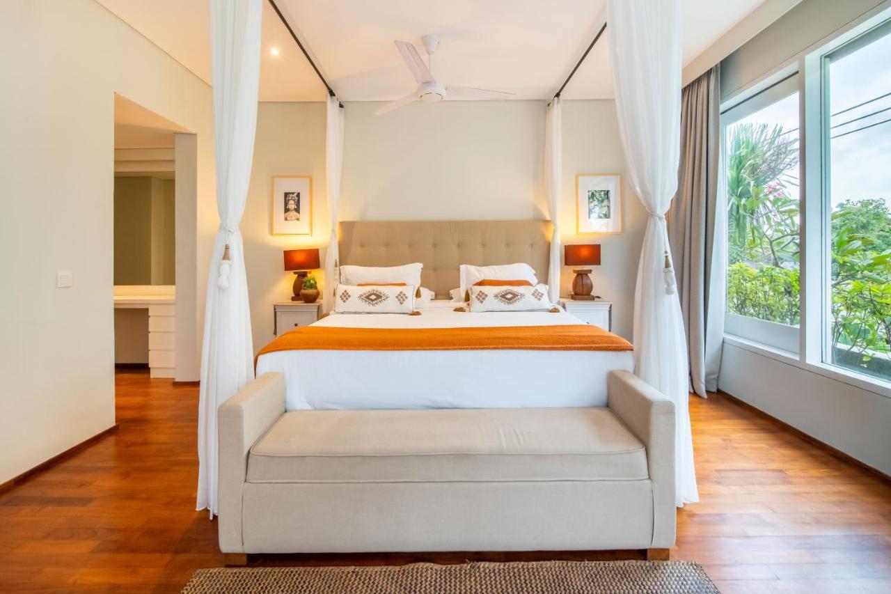 Villa Sunsara 4 - Enchanting 4Br Villa In A Great Location Canggu  Exterior photo